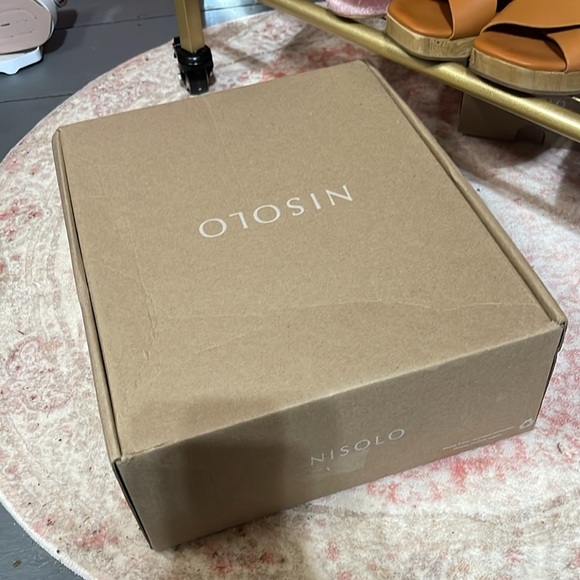 Nisolo Men’s All-Weather Leather Black Boot Size 8.5 New in Box - Picture 2 of 5